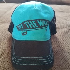Vans off the wall hat